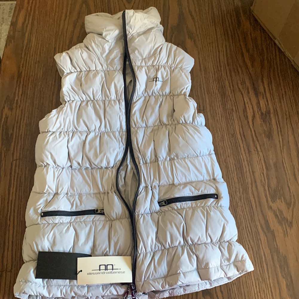 Alessandro albanese vest